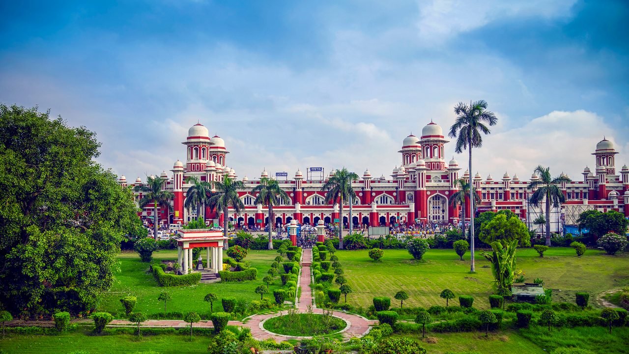 Varanasi Standard Tour